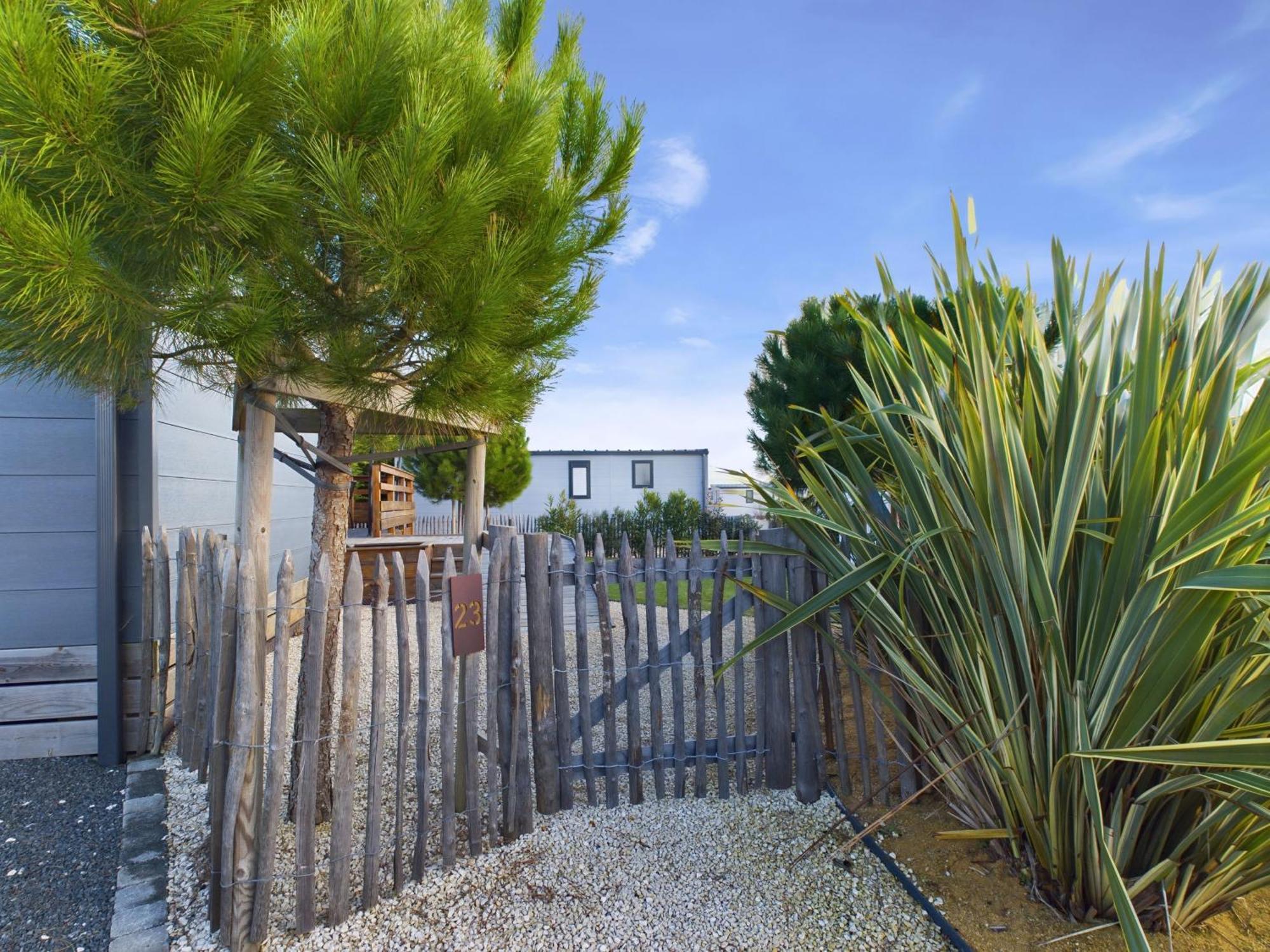 Beau Chalet Pour 4 Pers - Acces Piscine Chauffee Brétignolles-sur-Mer Eksteriør bilde